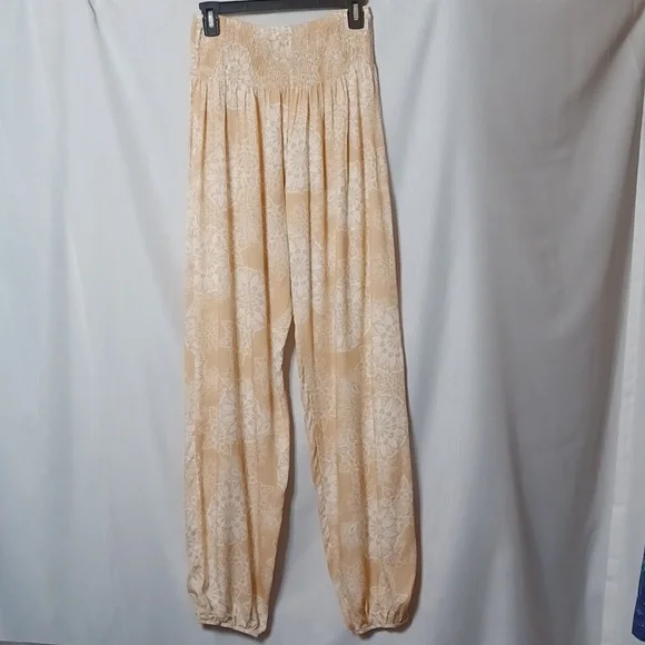 Lotus and Luna Mandala Paisley Havana Harem Pants. Size S/M - Picture 6 of 14